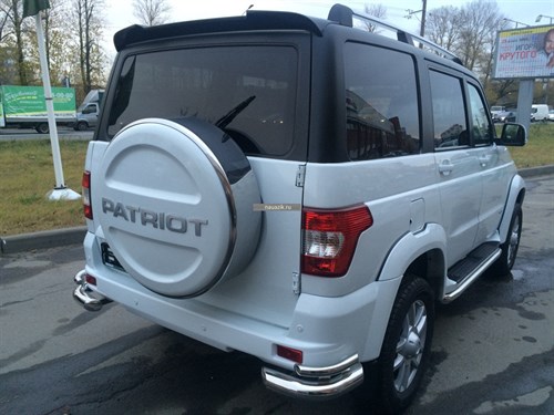 Спойлер крыши непродувной УАЗ Патриот окрашенный в цвет. Все цвета - фото 22938