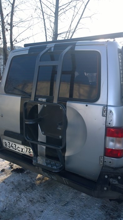 Лестница с алюминиевой подножкой на УАЗ Патриот - фото 24821 Лестница с алюминиевой подножкой на УАЗ Патриот - фото 24821