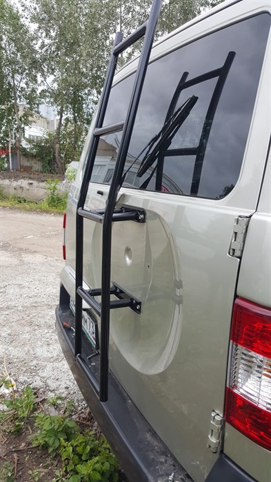 Лестница трубная вместо запаски УАЗ Патриот - фото 24833