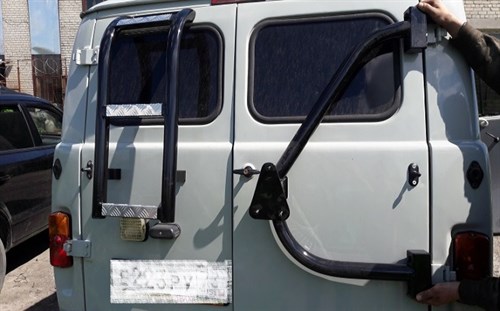 Лестница на УАЗ 452 Буханка, крепление над номером - фото 24867